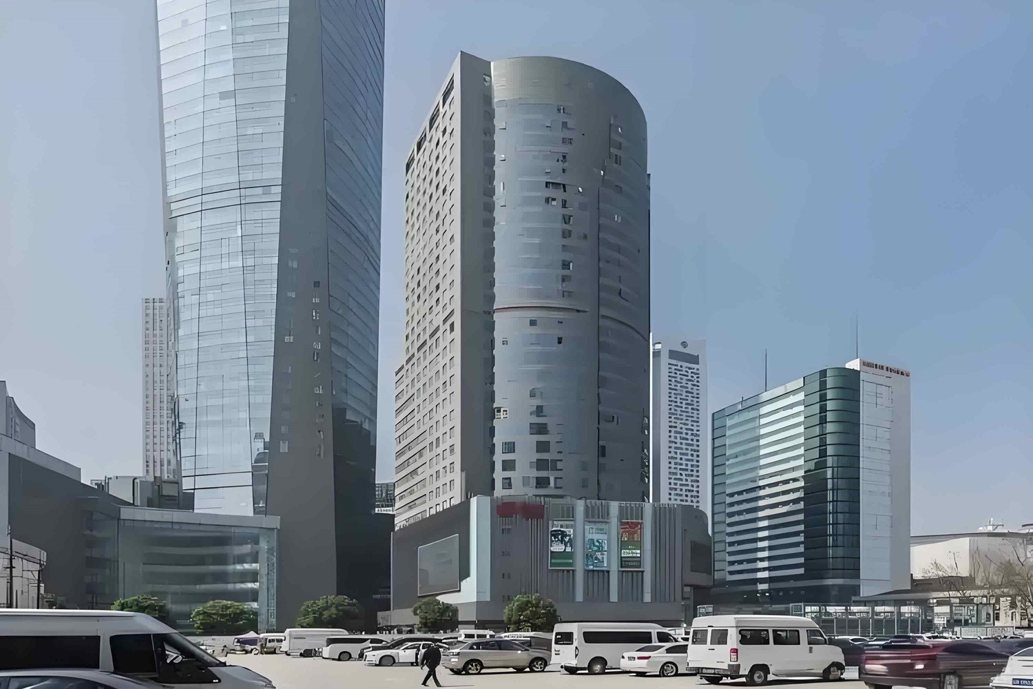 江苏国际经贸大厦