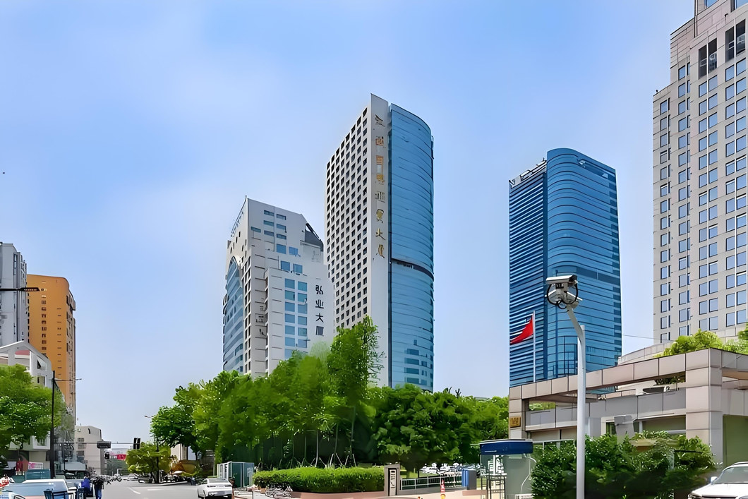 江苏国际经贸大厦 外立面